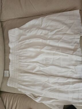 Club Monaco Off-White Textured Midi Skirt